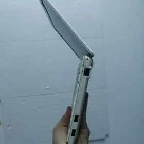 Okuwcy noutbuk Lenovo s120 4RAM ishleyar Win7