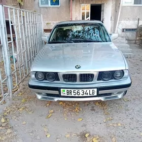 BMW 525 1989