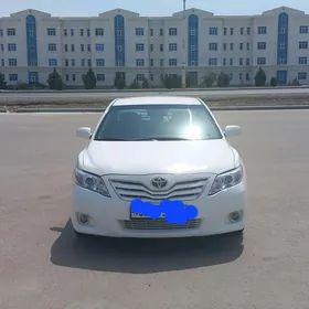Toyota Camry 2011