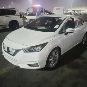 Nissan Versa 2021