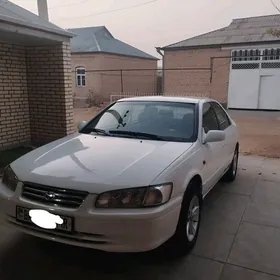 Toyota Camry 1999