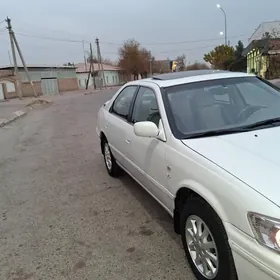 Toyota Camry 2000
