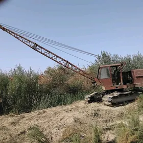 Caterpillar Excavator 1992