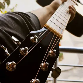 GİTARA LAKLİ KOMOER PAKET KOMP