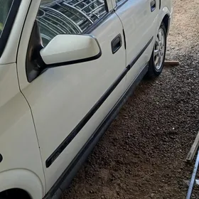 Opel Astra 2001