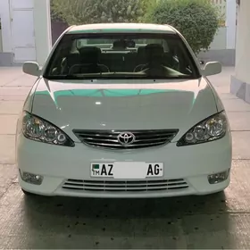 Toyota Camry 2004
