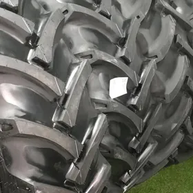 Traktor Teke 15.5/R38 280/85R24