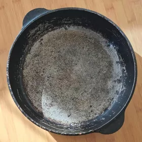 SKOWORODKA СКОВОРОДКА ЧУГУННАЯ