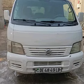 Nissan Urvan 2003