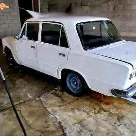 Lada 2104 1990