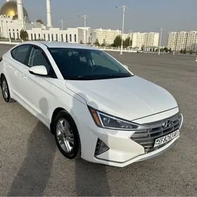 Hyundai Elantra 2020