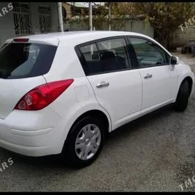 Nissan Versa 2010