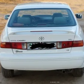 Toyota Camry 2001