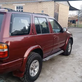 Nissan Pathfinder 1998