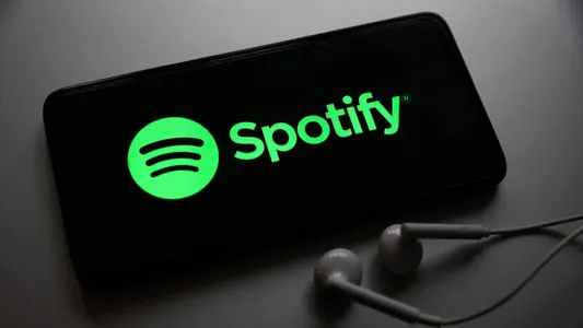 Spotify назвал самых популярных артистов, песни и альбомы 2025 года