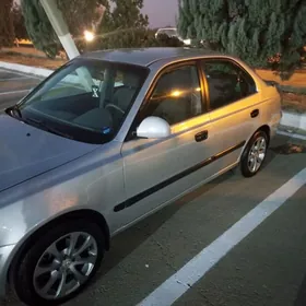 Hyundai Accent 2005