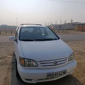 Toyota Sienna 2002