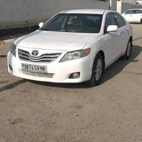 Toyota Camry 2010