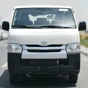 Toyota Hiace 2025