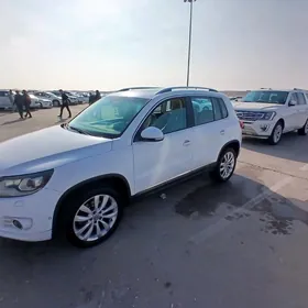 Volkswagen Tiguan 2011
