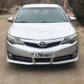 Toyota Camry 2013