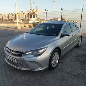 Toyota Camry 2015