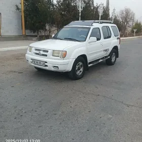Nissan Xterra 2000