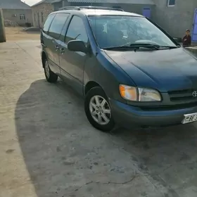 Toyota Sienna 2000