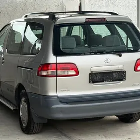 Toyota Sienna 2002
