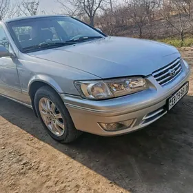 Toyota Camry 2000