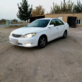 Toyota Camry 2004