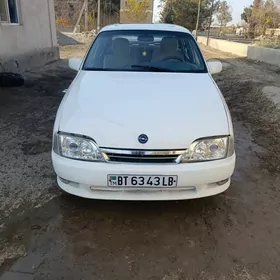 Opel Omega 1990