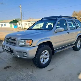 Nissan Pathfinder 2004