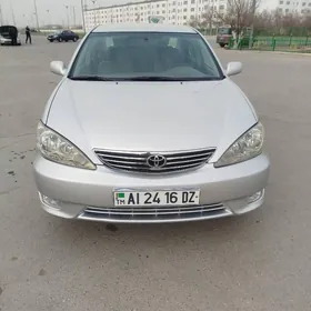 Toyota Camry 2005
