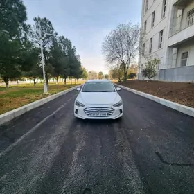 Hyundai Elantra 2018