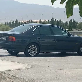 BMW E39 2000