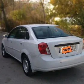 Chevrolet Classic 2003