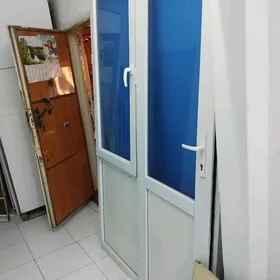 окно с дверью