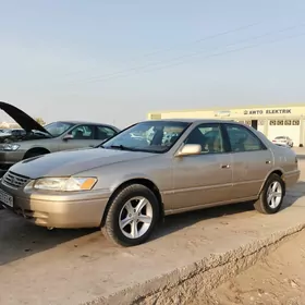 Toyota Camry 1998