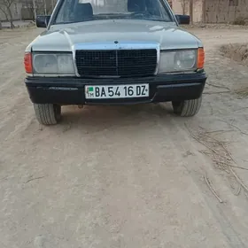 Mercedes-Benz 190E 1985