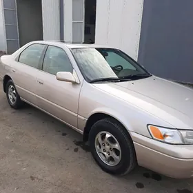 Toyota Camry 1997
