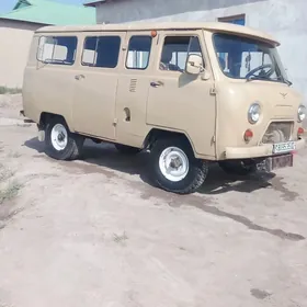 UAZ Profi 1999