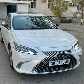 Lexus ES 350 2019