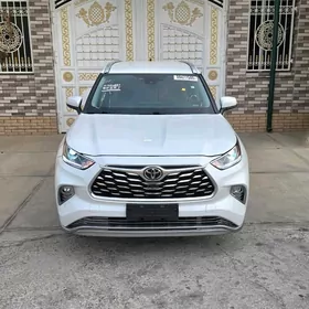 Toyota Highlander 2022