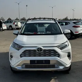 Toyota RAV4 2021