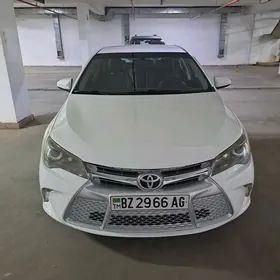 Toyota Camry 2015