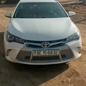 Toyota Camry 2016