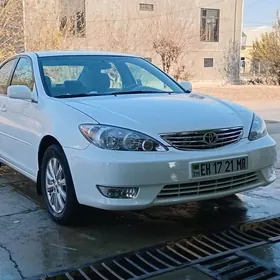 Toyota Camry 2004