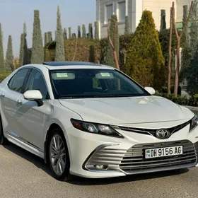 Toyota Camry 2021