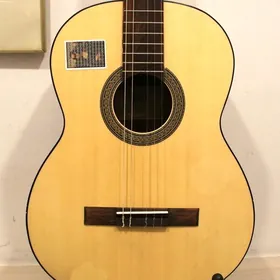 Гитара классическая